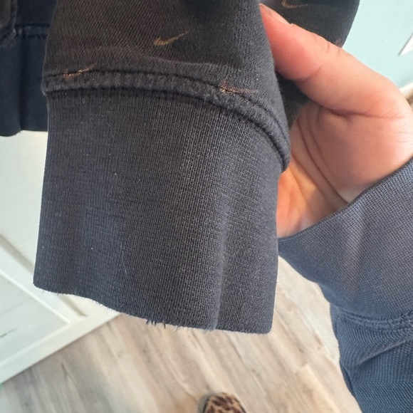 Nike hooded black and gold sweatshirt size small men’s - Picture 6 of 11